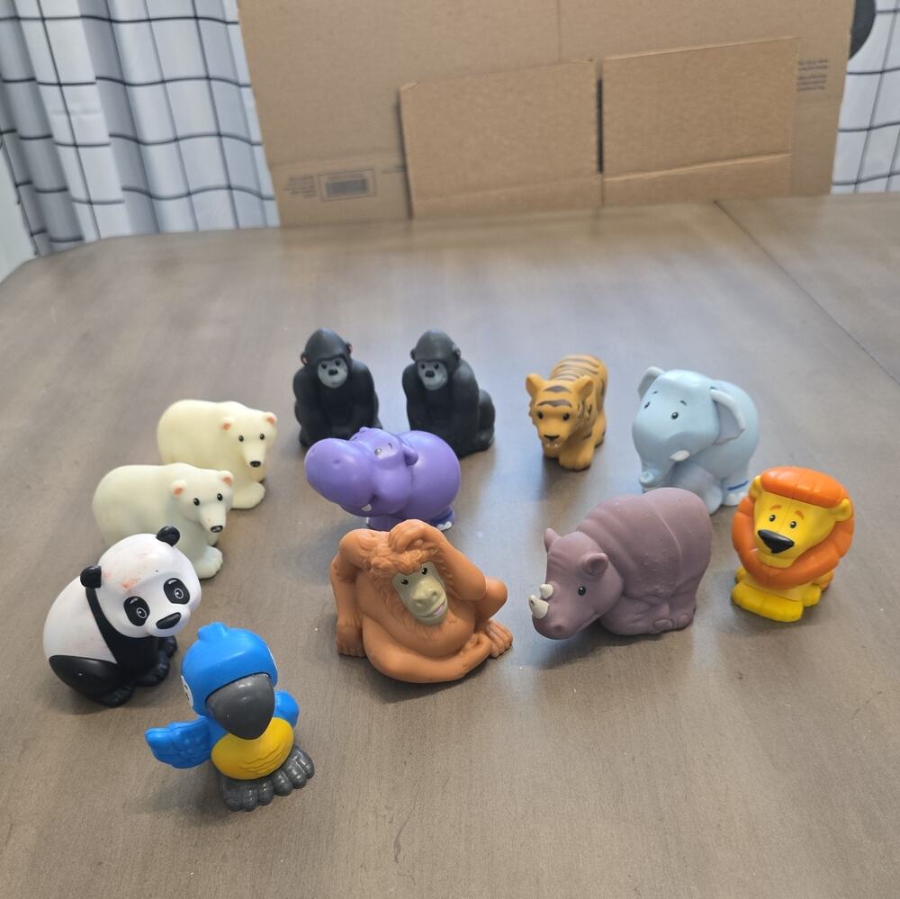 Fisher-Price Little People Zoo/Jungle Animals Figures Lot of 12